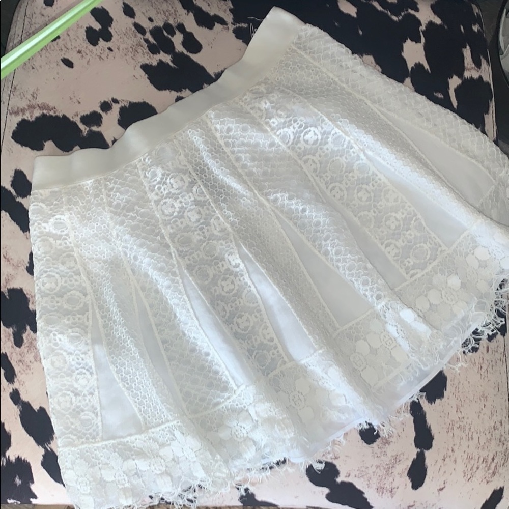 BCBG MAXAZRIA LACE SKIRT